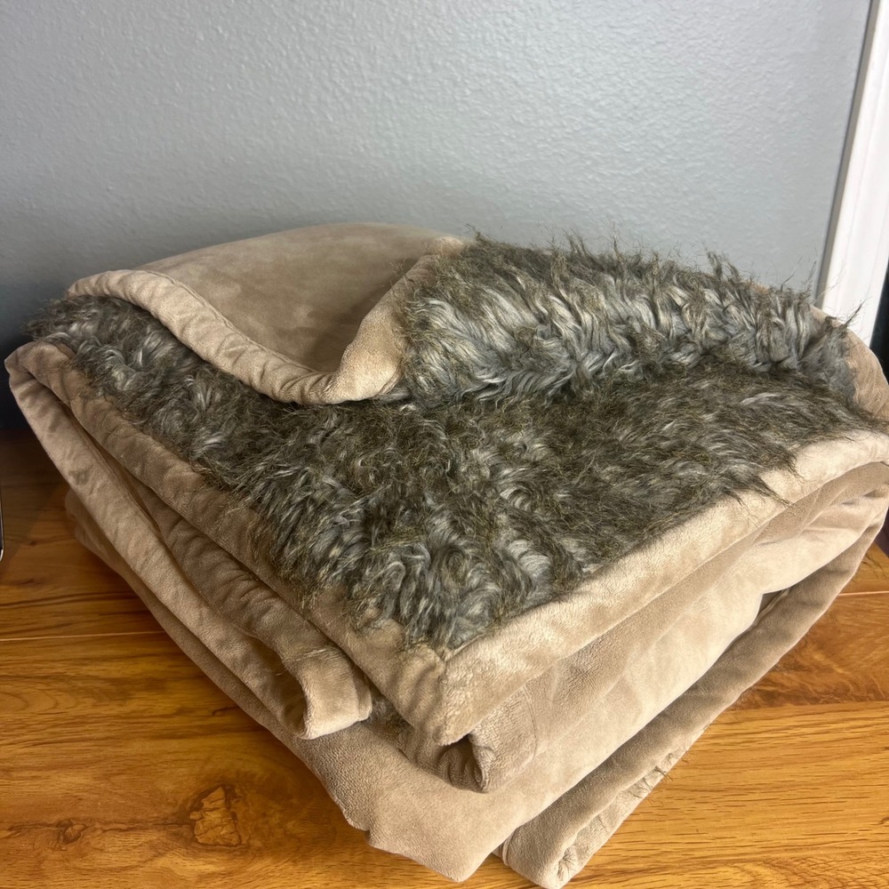 Pottery Barn Faux Fur Throw Blanket Brown Velour Plush Rustic 57x50 Shaggy Lodge